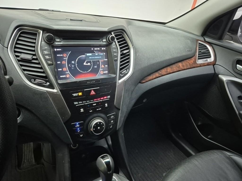 HYUNDAI Santa Fe - Vista 9