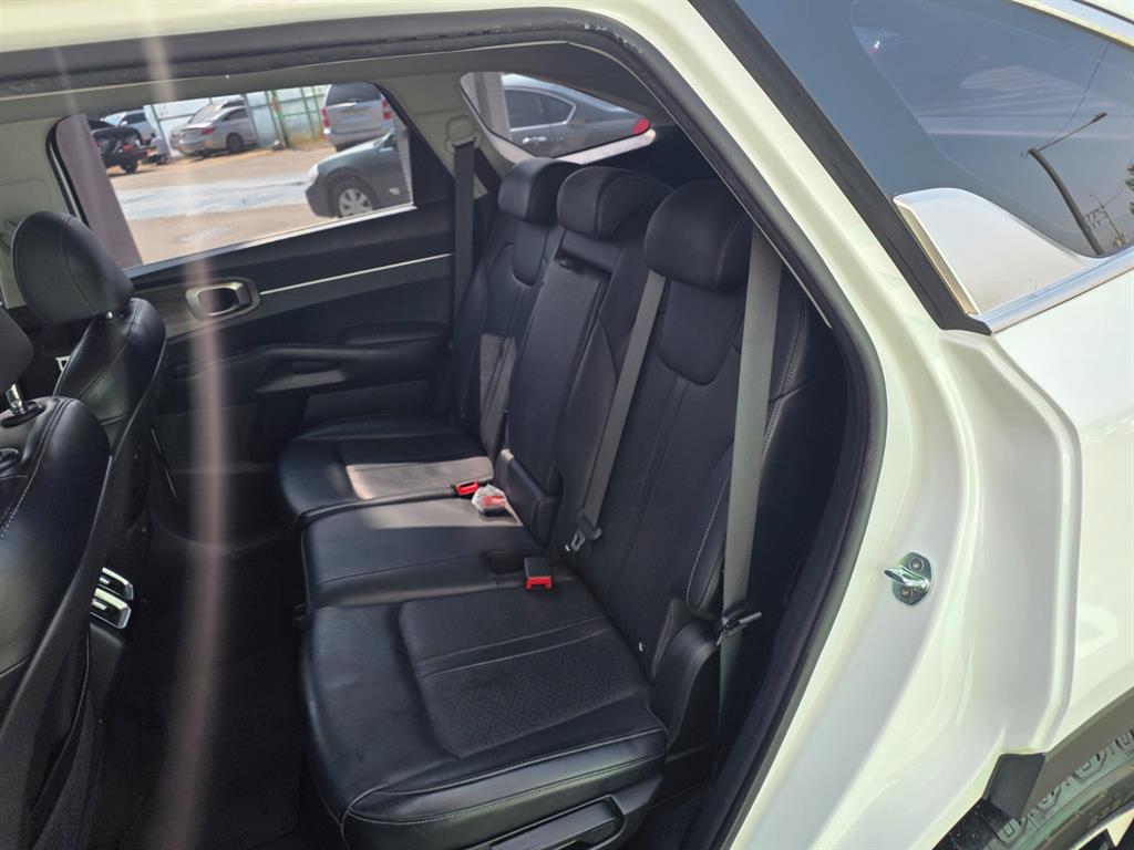 KIA Sorento - Vista 8