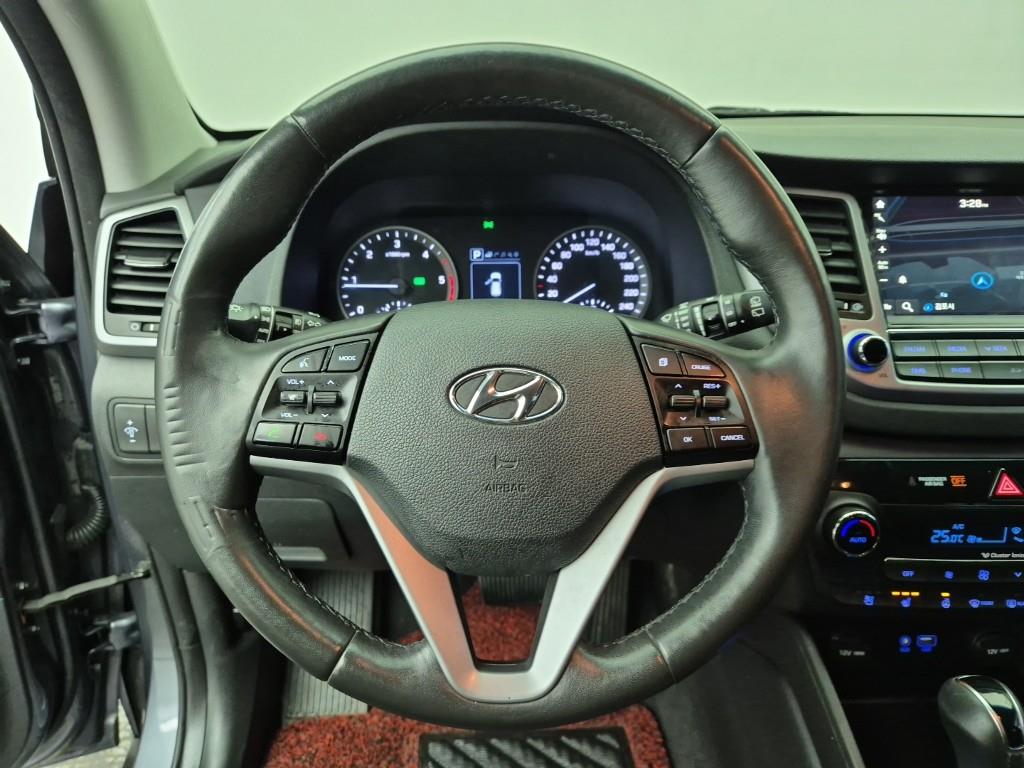 HYUNDAI Tucson - Vista 9