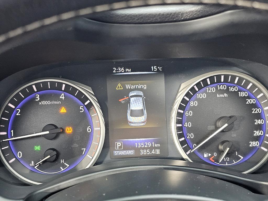 Infiniti Q - Vista 6