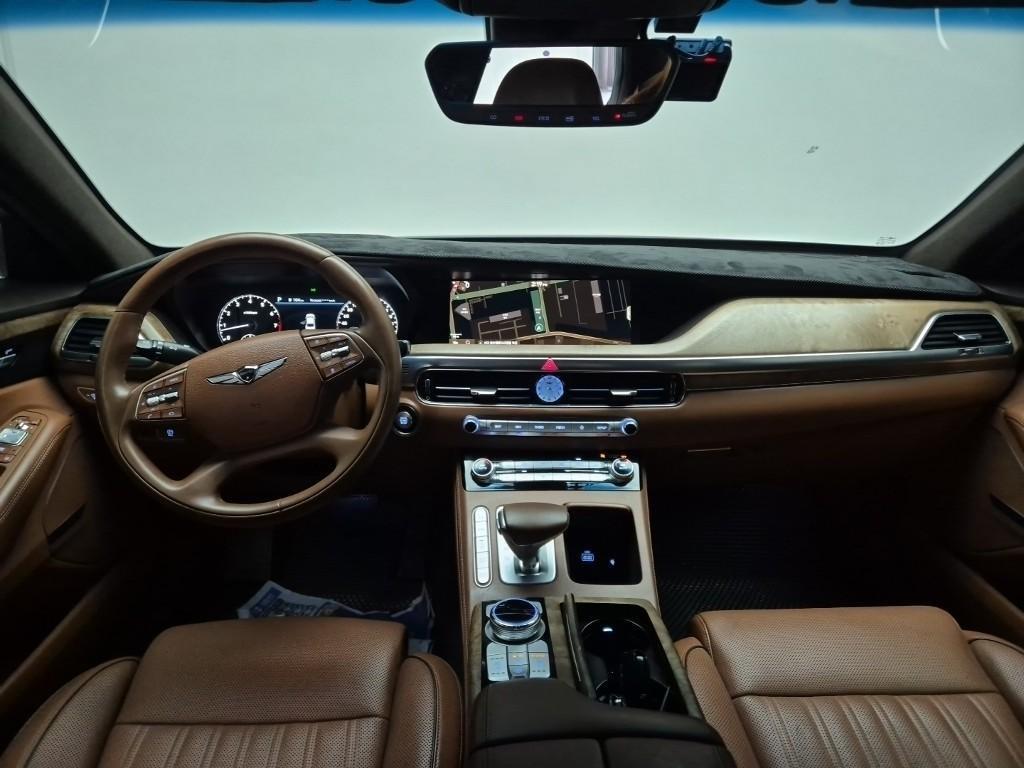 Genesis G90 - Vista 7