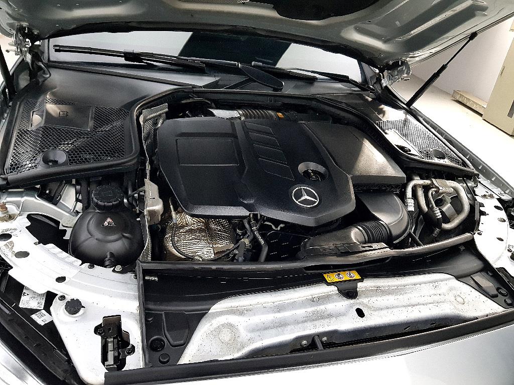 Mercedes Benz C Class - Vista 6