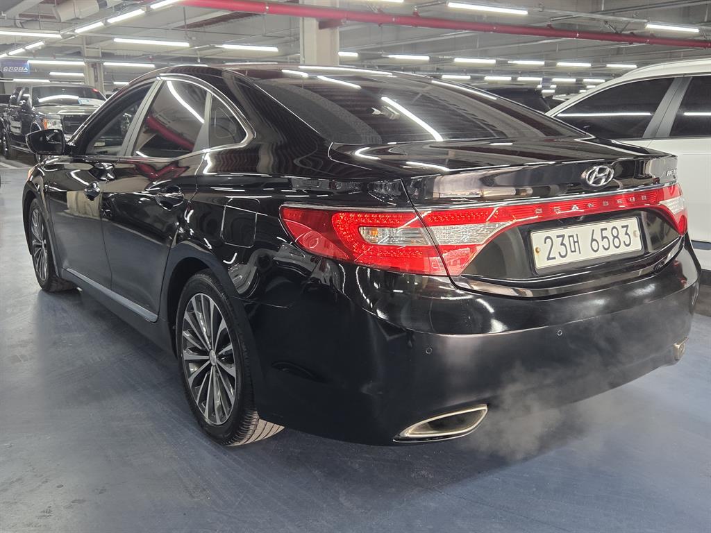 HYUNDAI Grandeur - Vista 6
