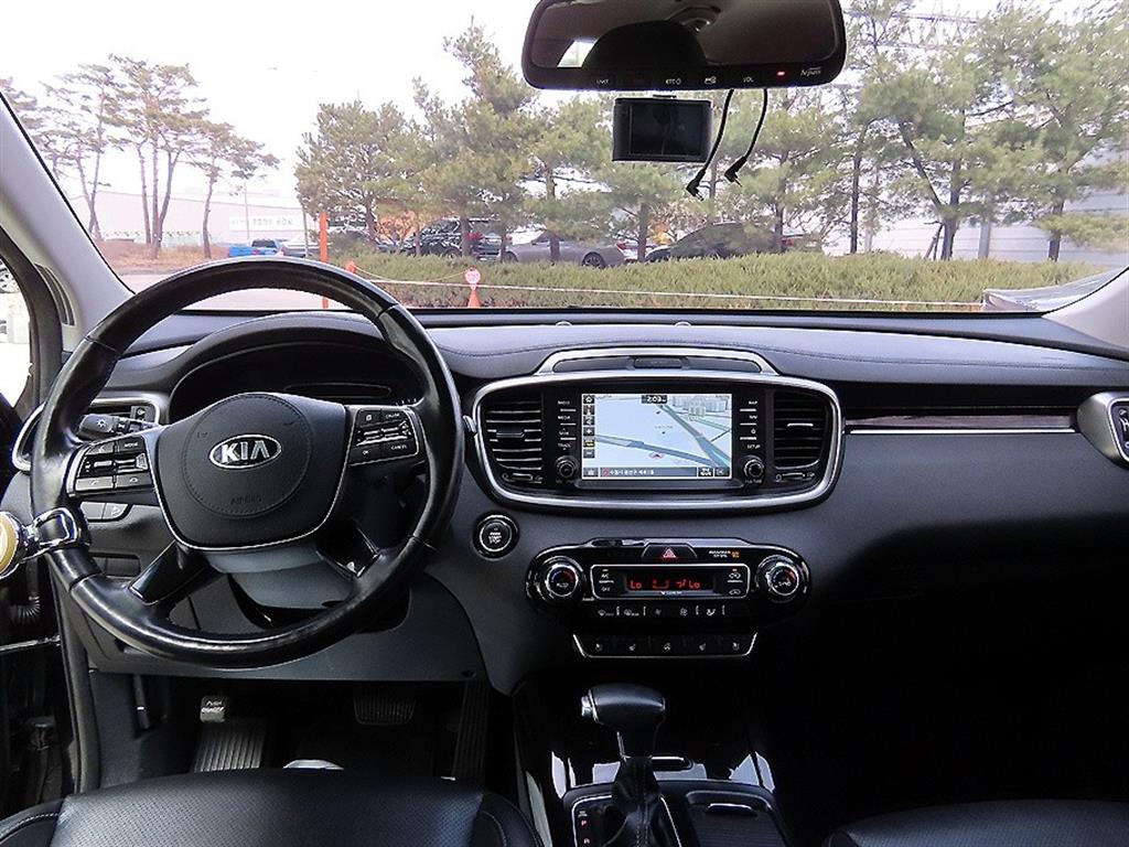 KIA Sorento - Vista 7