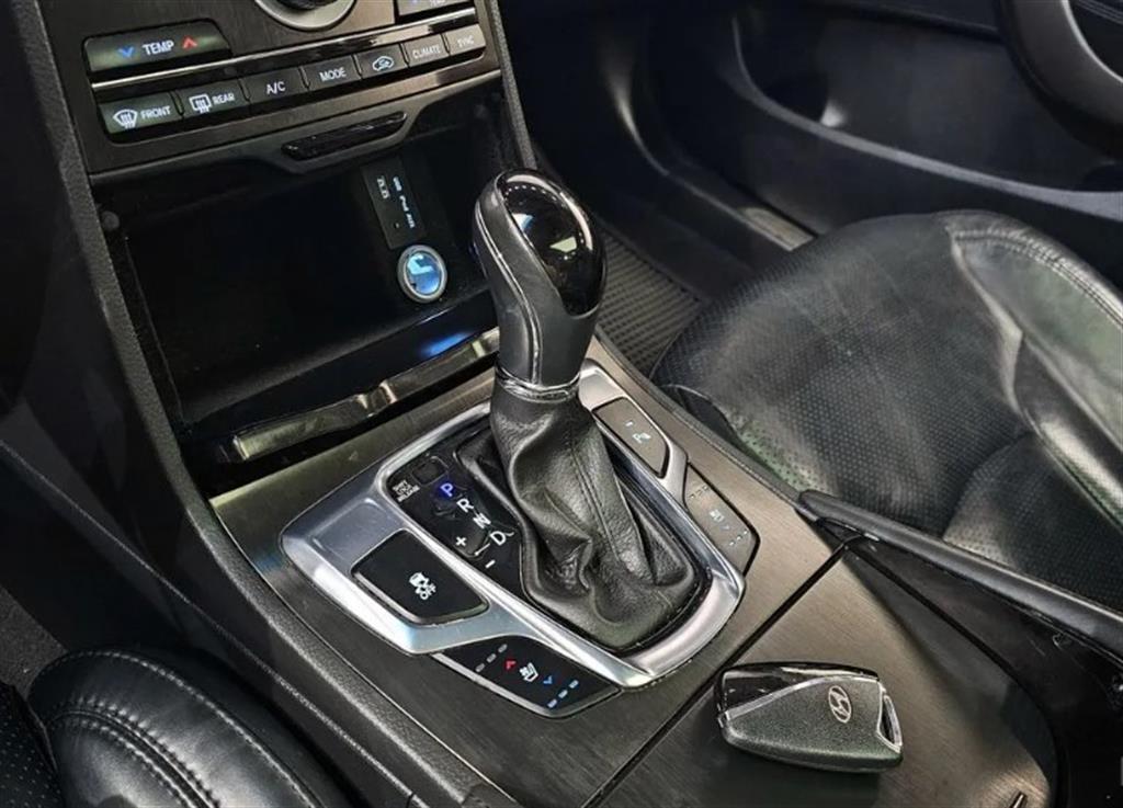 HYUNDAI Grandeur - Vista 9