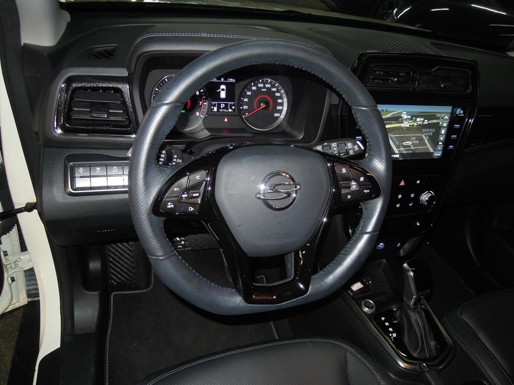 Ssangyong Tivoli 2022 Blanco - Importación desde Corea - HF Imports Iquique - Foto 11