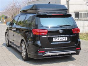 KIA Carnival - Vista 8