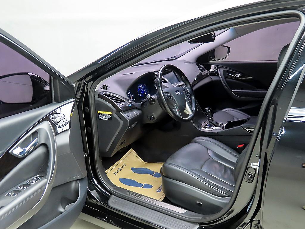 HYUNDAI Grandeur - Vista 5