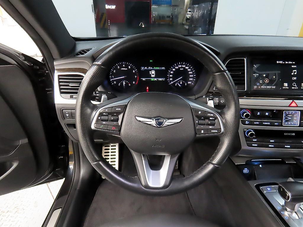 Genesis G80 - Vista 9