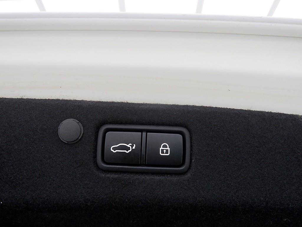 HYUNDAI Grandeur - Vista 5