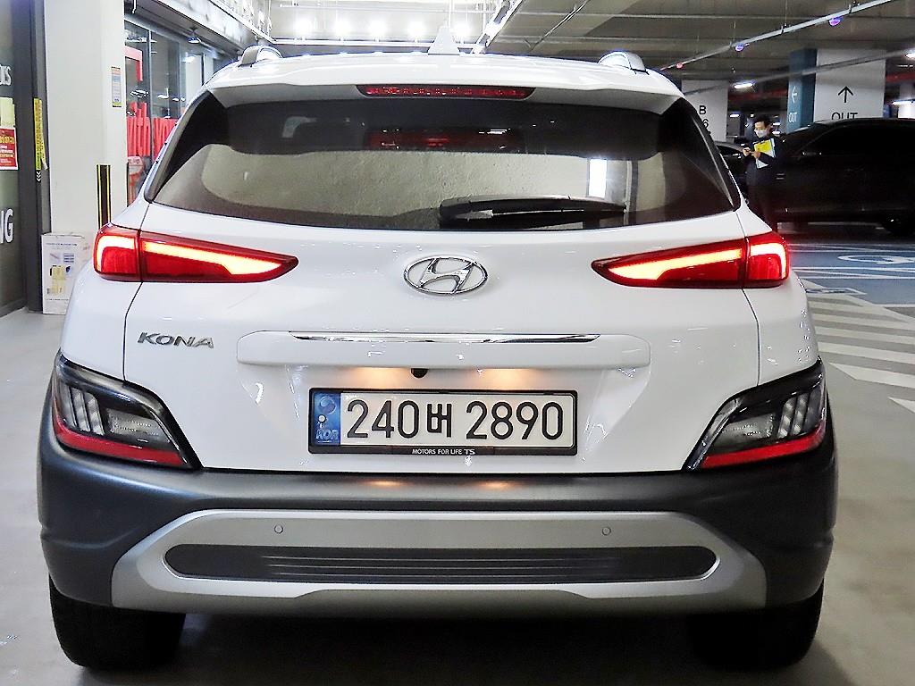 HYUNDAI Kona - Vista 5