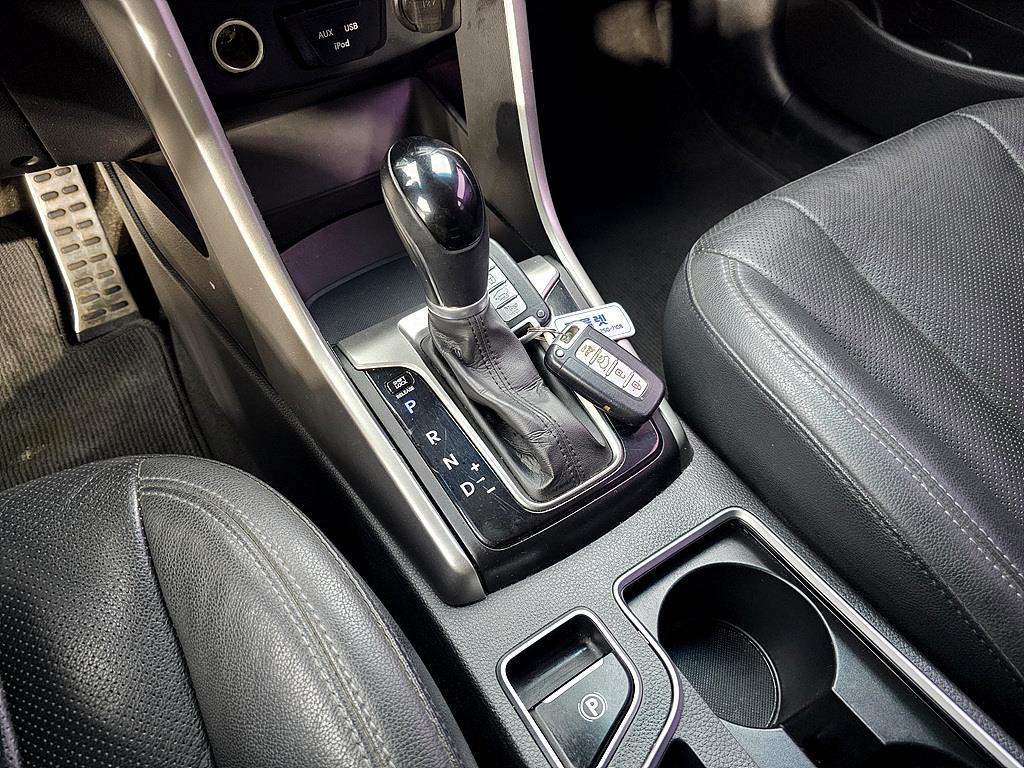 HYUNDAI i30 2012 Plateado - Importación desde Corea - HF Imports Iquique - Foto 16