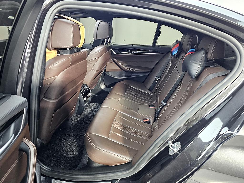 BMW 5 Series - Vista 9