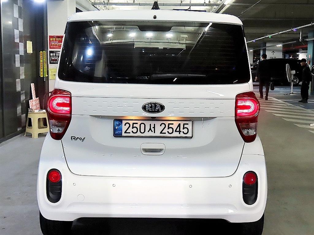 KIA Ray - Vista 5