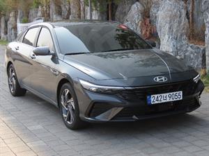 HYUNDAI Avante - Vista 4