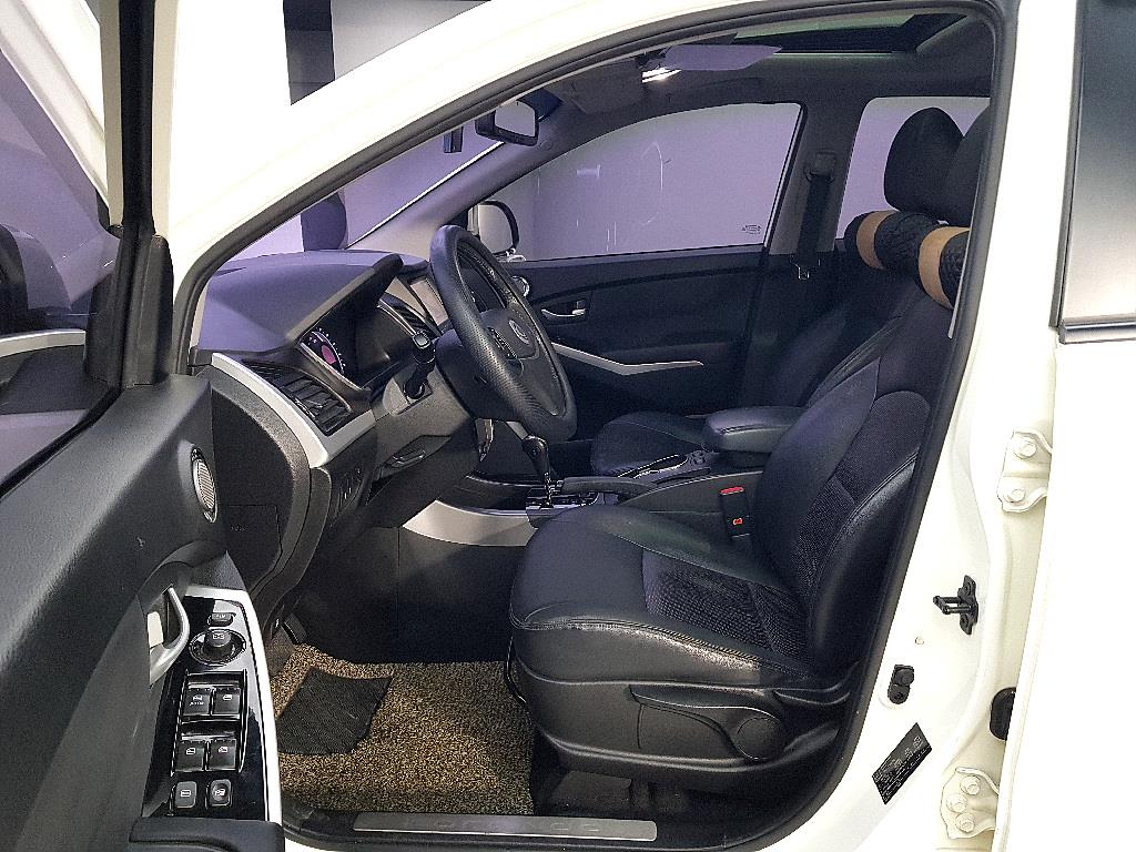 Ssangyong Korando - Vista 7