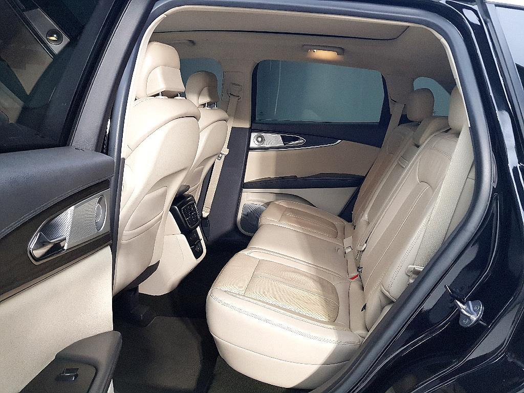 Lincoln Nautilus - Vista 9