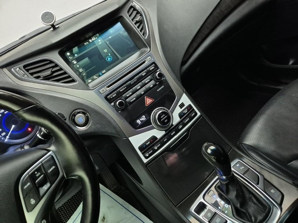 HYUNDAI Grandeur - Vista 10