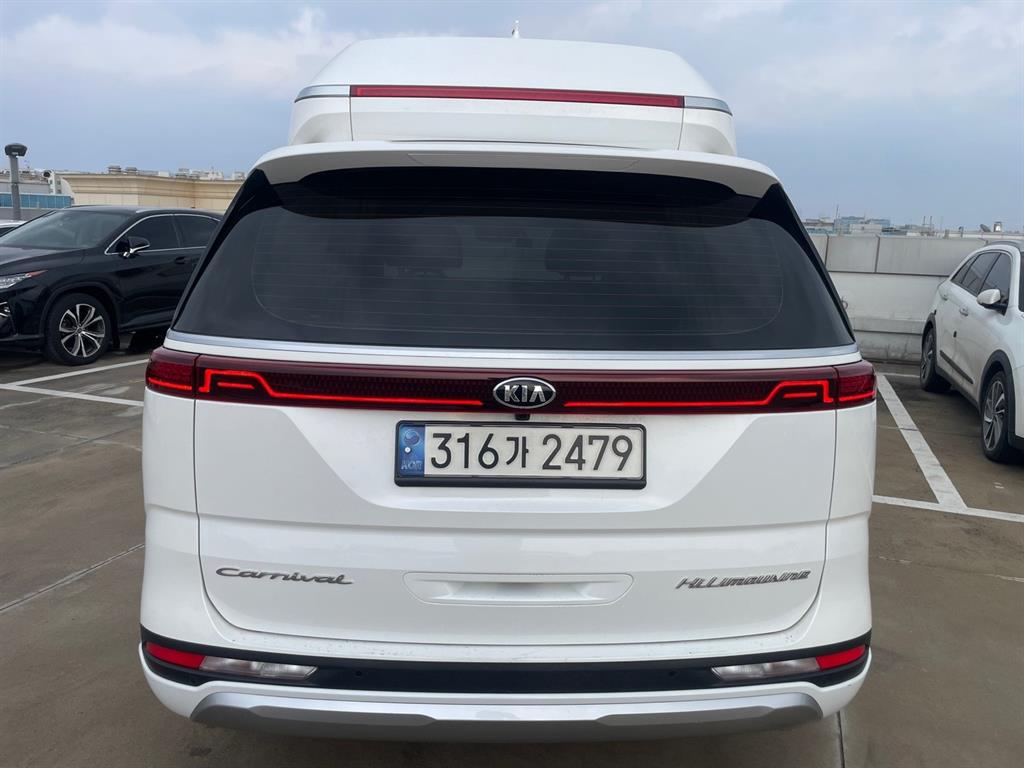 KIA Carnival - Vista 4