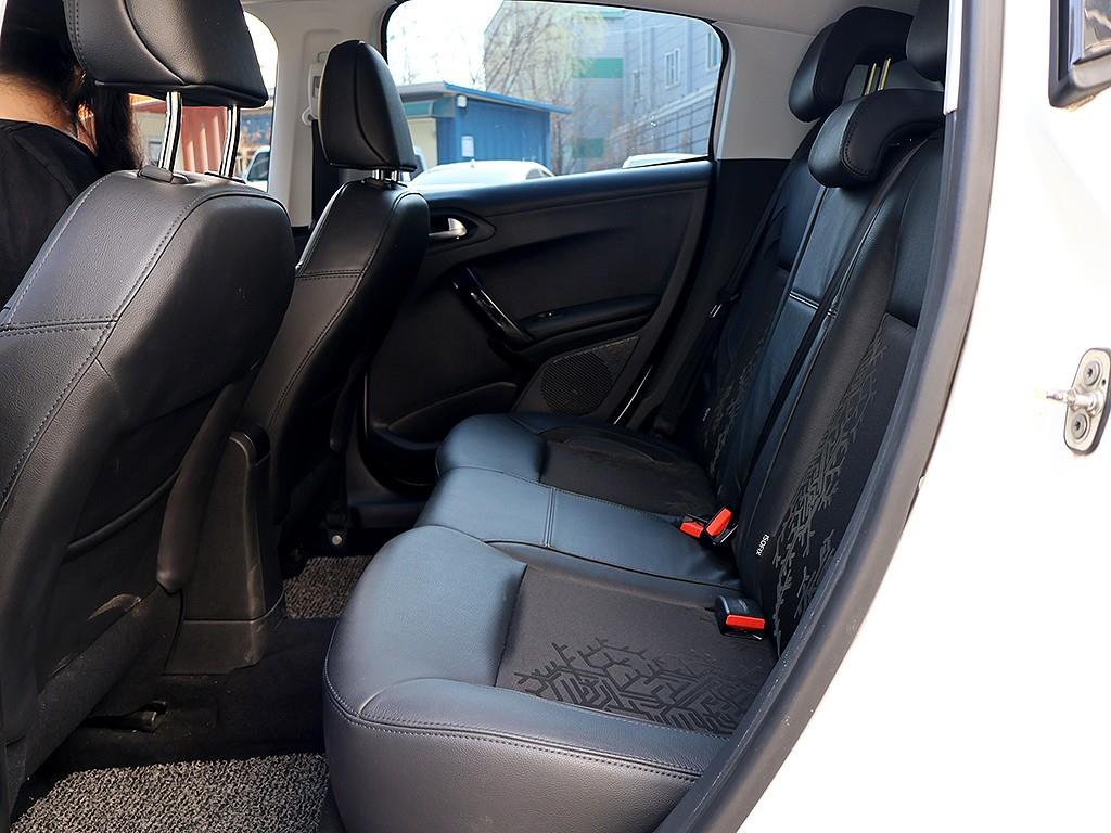 Peugeot 208 2016 Blanco - Importación desde Corea - HF Imports Iquique - Foto 13