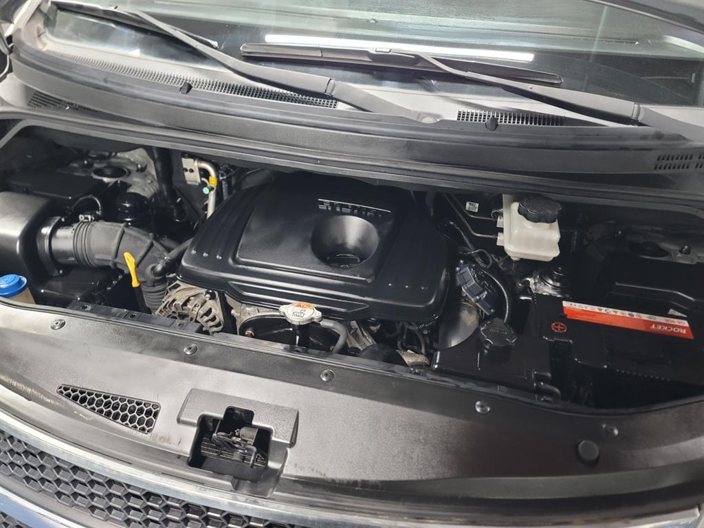 HYUNDAI Starex 2015 Gris - Importación desde Corea - HF Imports Iquique - Foto 18