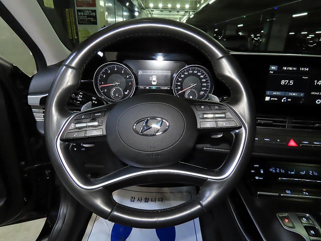 HYUNDAI Grandeur - Vista 8