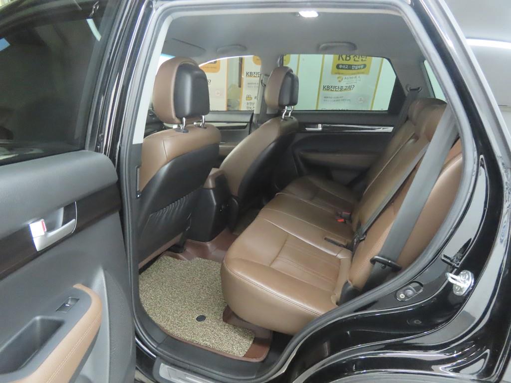 KIA Sorento - Vista 6