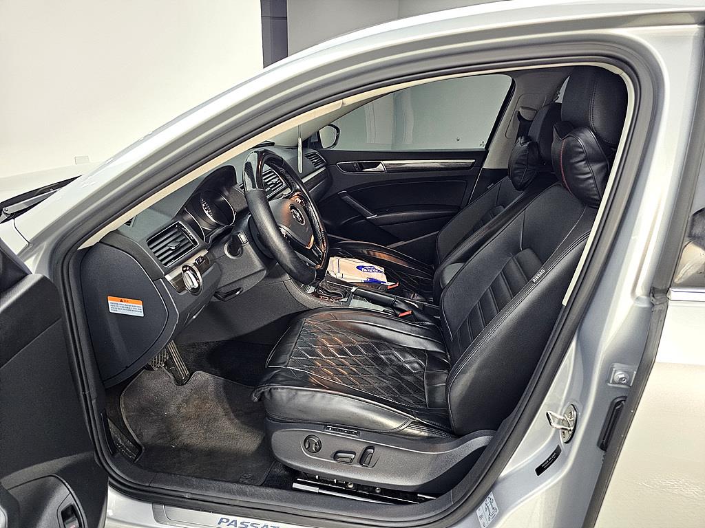 Volkswagen Passat - Vista 8