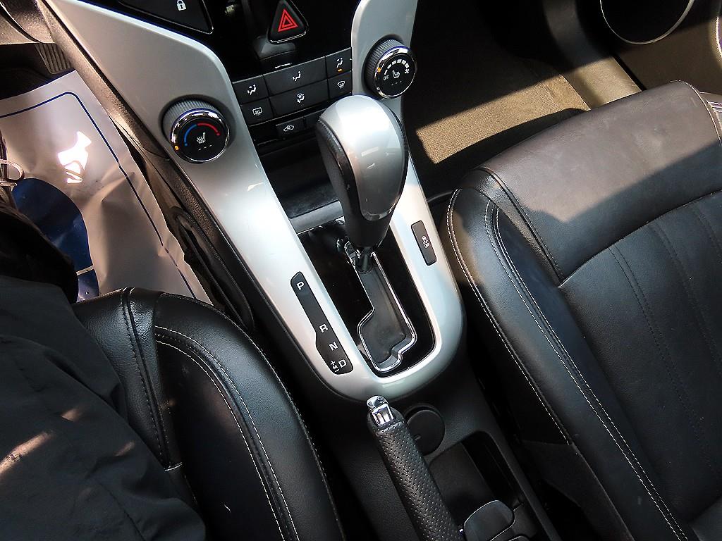 Chevrolet Cruise - Vista 10