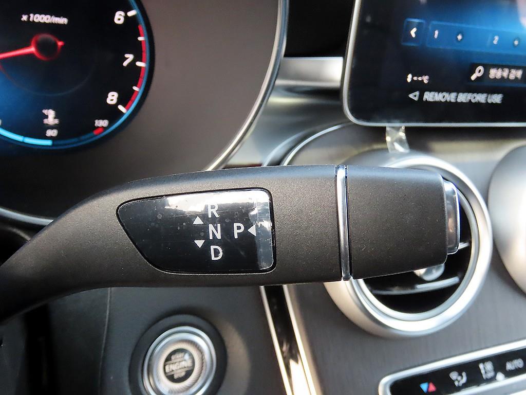 Mercedes Benz GLC Class - Vista 11