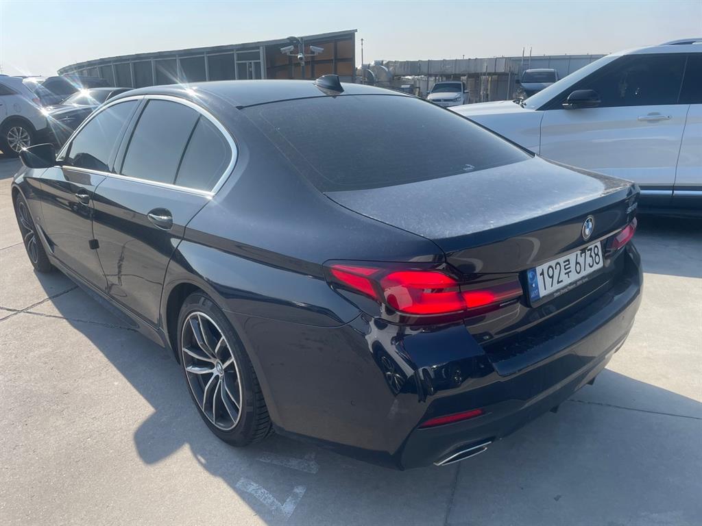 BMW 5 Series - Vista 3