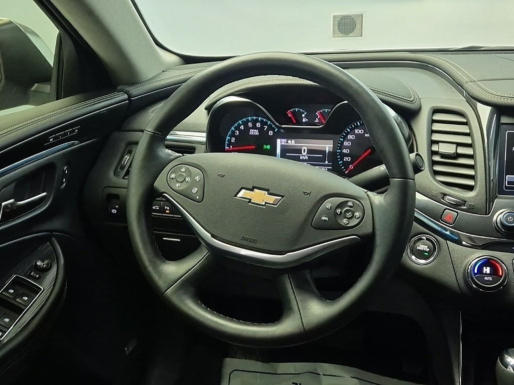 Chevrolet Impala - Vista 9