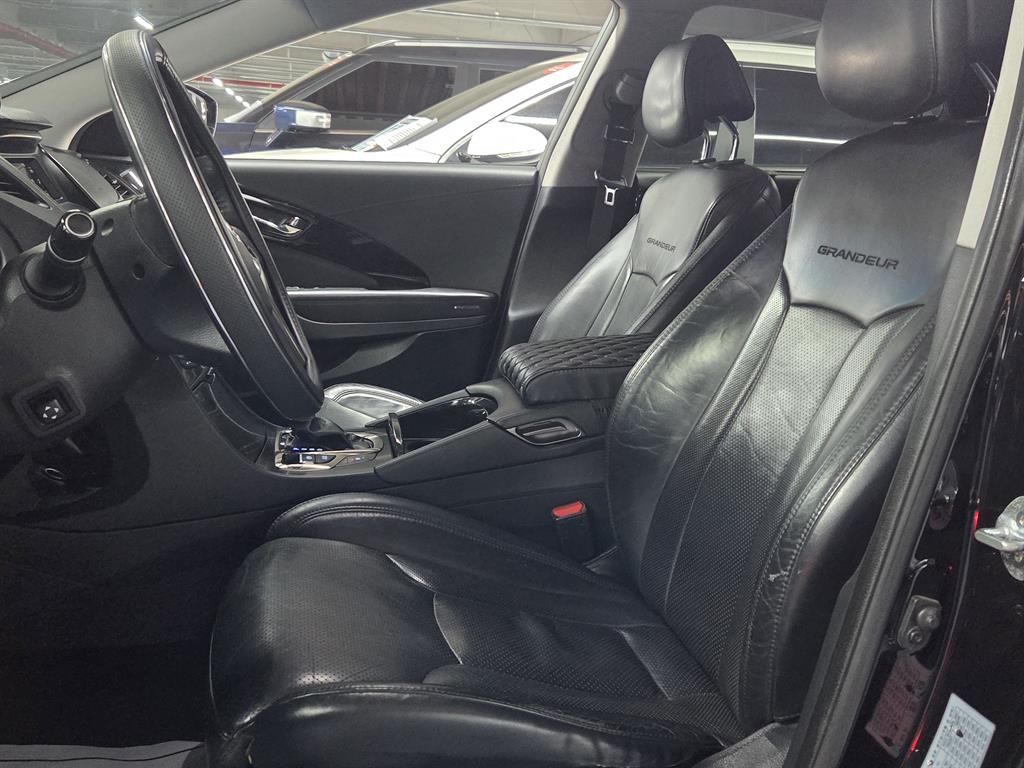 HYUNDAI Grandeur - Vista 8