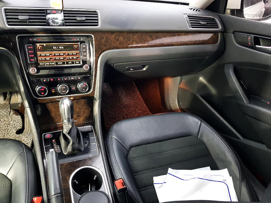 Volkswagen Passat - Vista 10