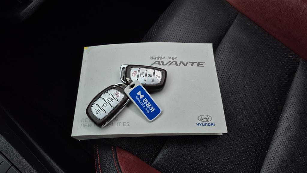 HYUNDAI Avante 2017 Gris - Importación desde Corea - HF Imports Iquique - Foto 16