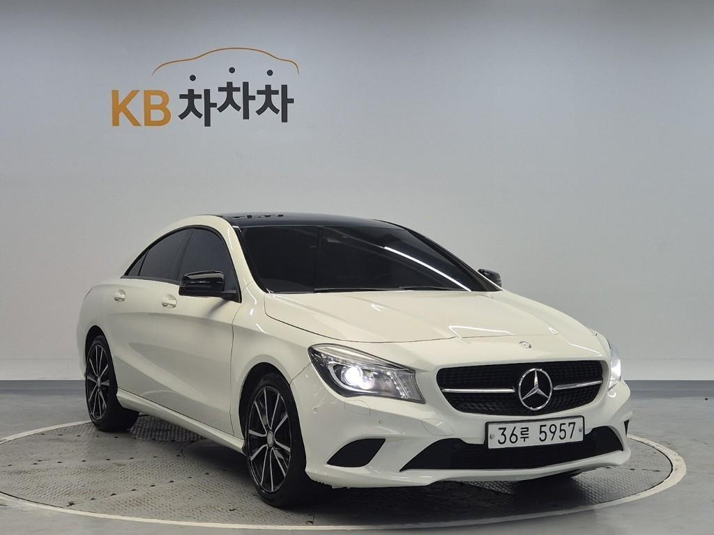 Mercedes Benz CLA Class - Vista 4