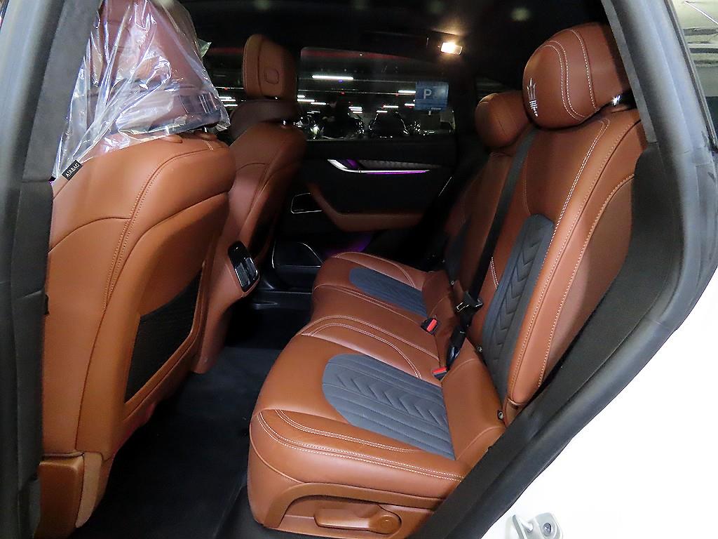 Maserati Levante - Vista 7