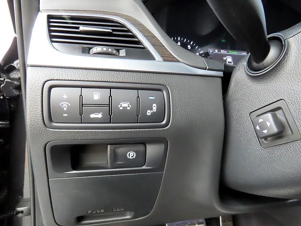 Genesis G80 - Vista 12