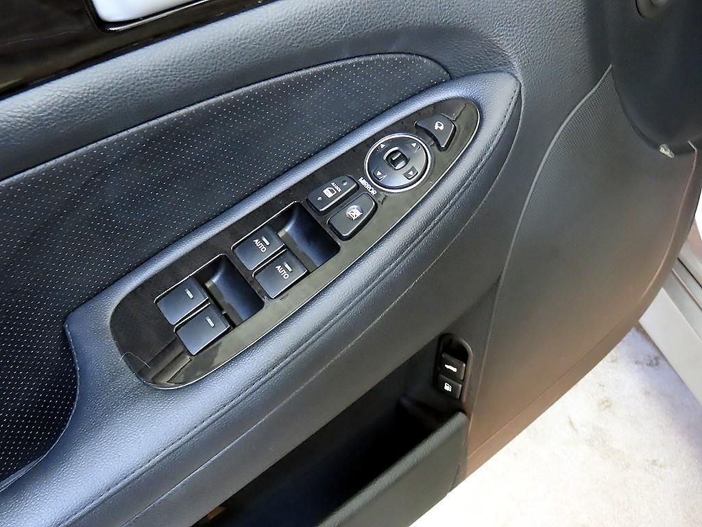 HYUNDAI Genesis 2013 Gris - Importación desde Corea - HF Imports Iquique - Foto 13