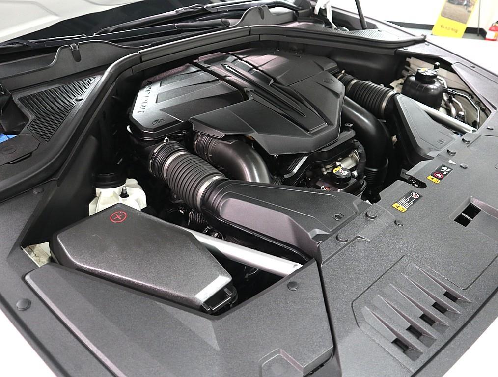 Genesis GV80 - Vista 5