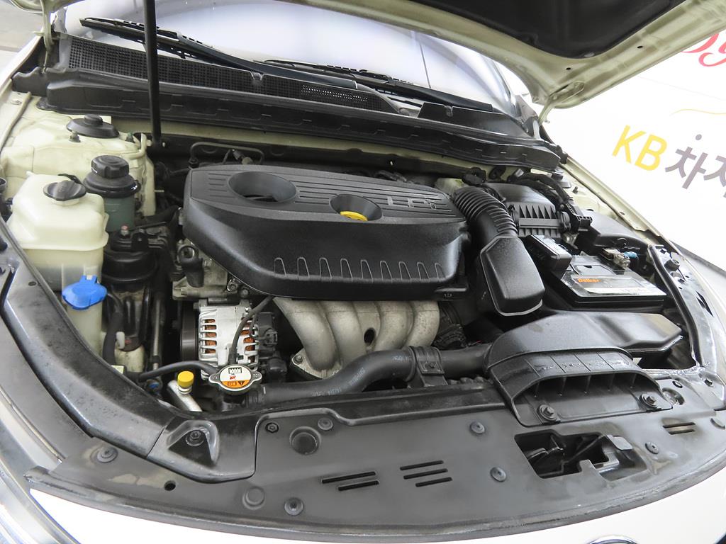 KIA K5 2014 Blanco - Importación desde Corea - HF Imports Iquique - Foto 19