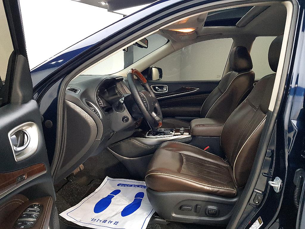 Infiniti QX - Vista 8