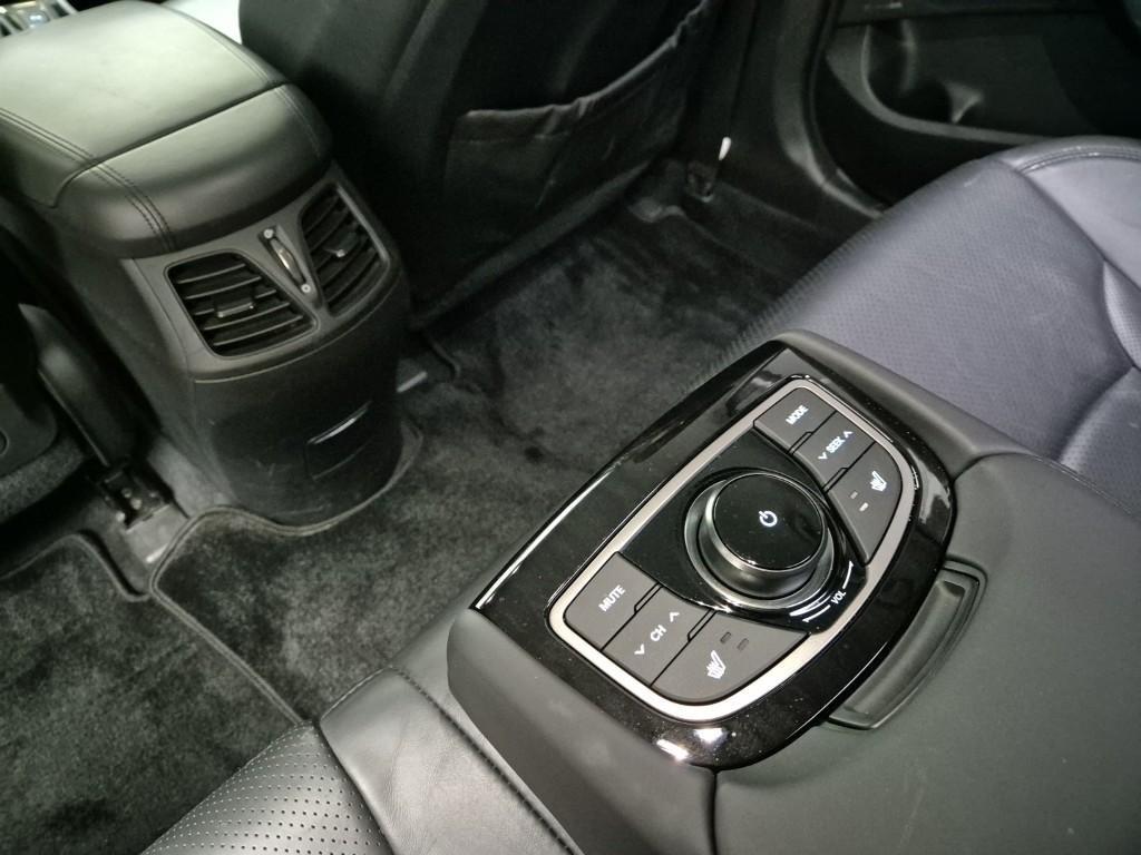 HYUNDAI Grandeur - Vista 7