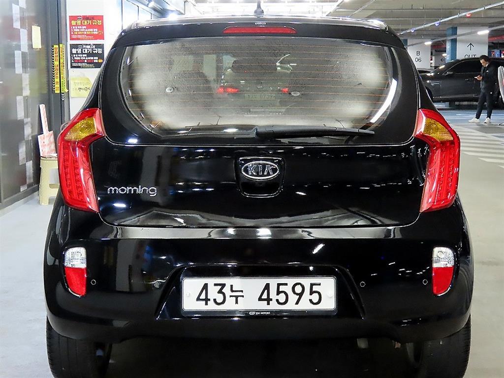 KIA Morning - Vista 5