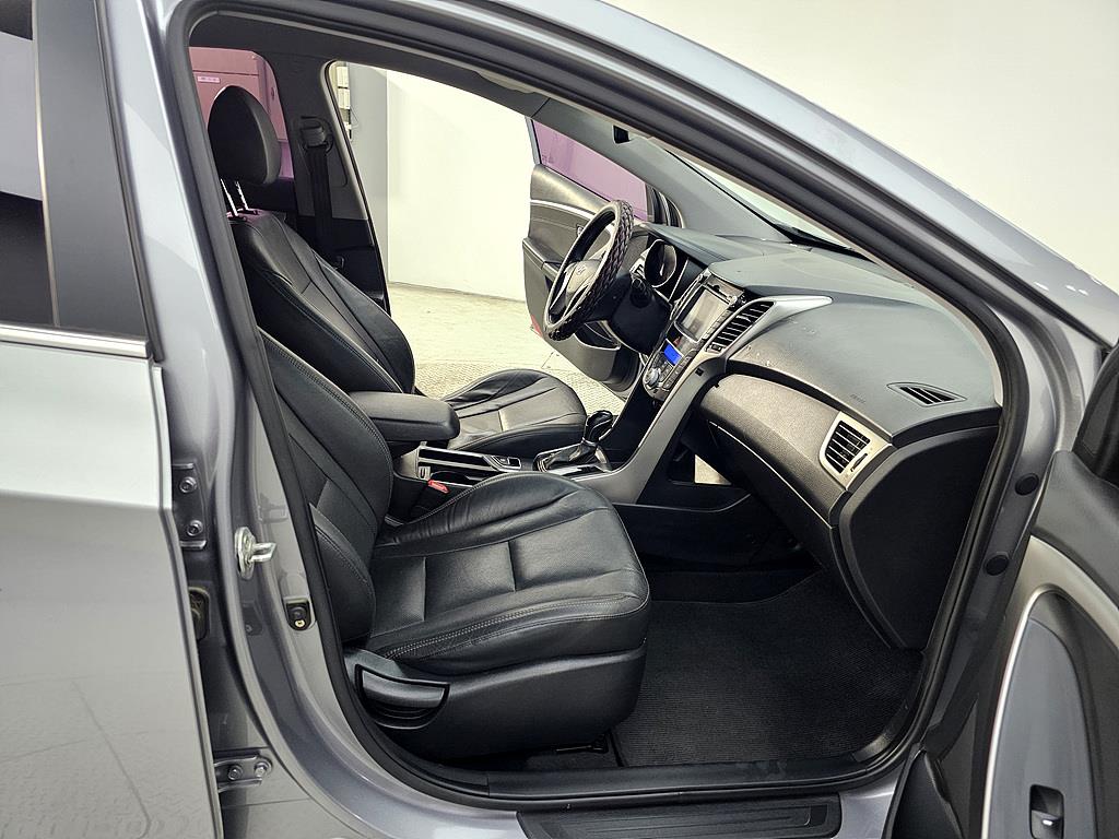 HYUNDAI i30 - Vista 11