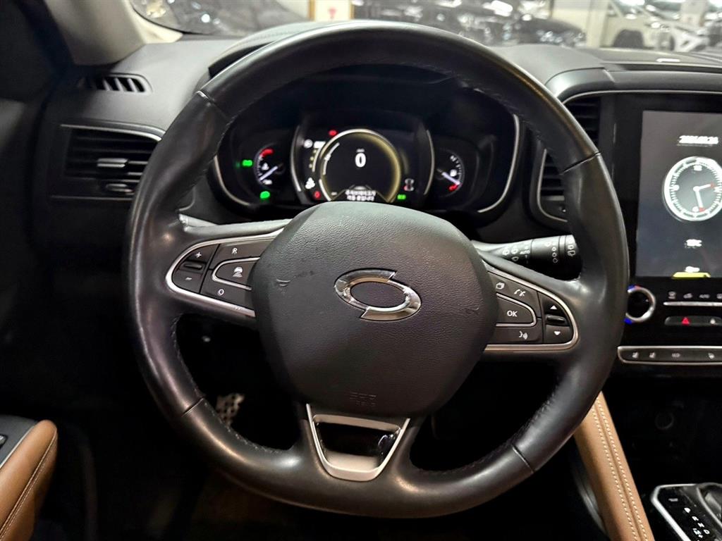 SAMSUNG QM6 - Vista 9