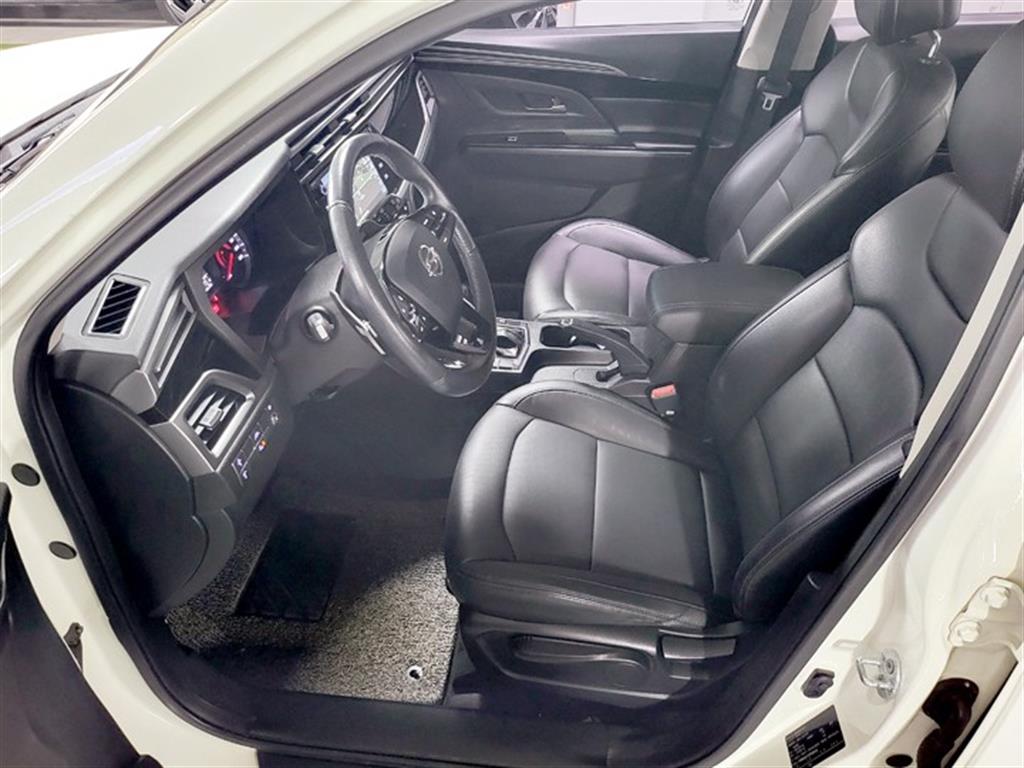 Ssangyong Korando - Vista 9