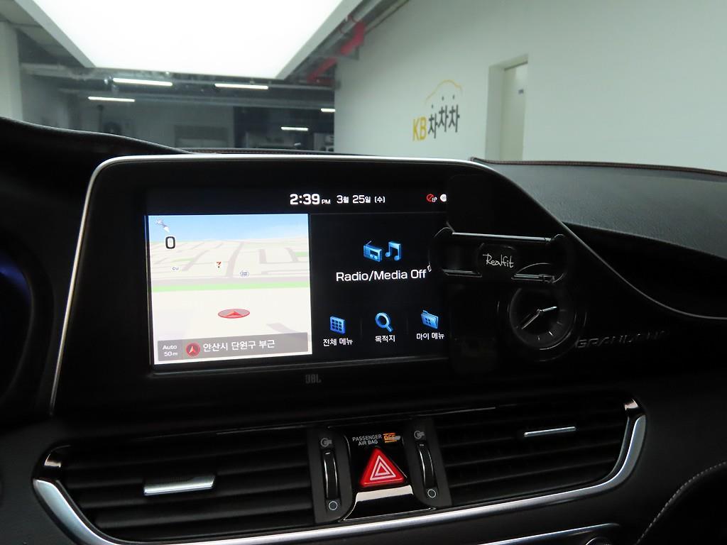 HYUNDAI Grandeur - Vista 8