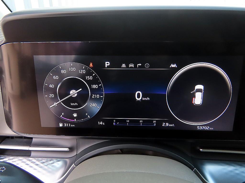 KIA Carnival - Vista 10