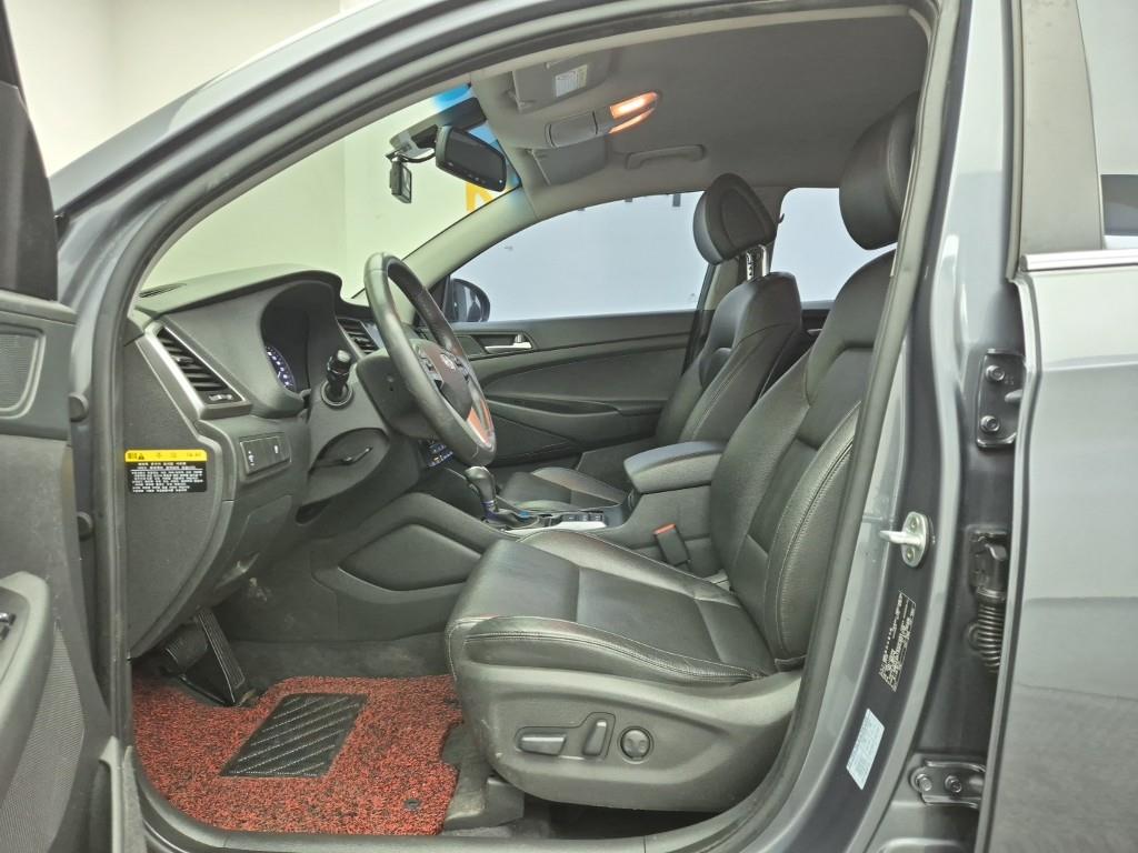 HYUNDAI Tucson - Vista 11